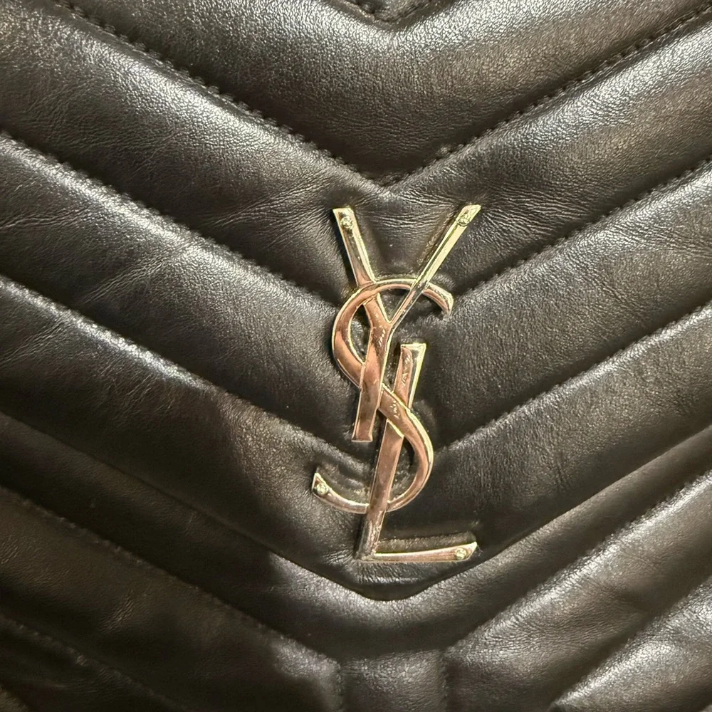 Saint Laurent Medium Loulou Matelassé Leather Shoulder Bag - Picture 6 of 16